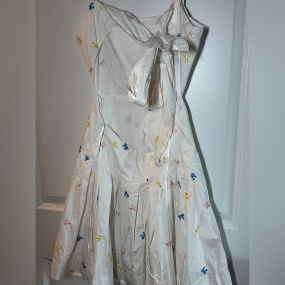 Chic White Backless Dress with Spaghetti Straps - Picture 12 of 13